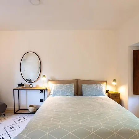 Appartement House- Jacuzzi & Garden Nebbiuno